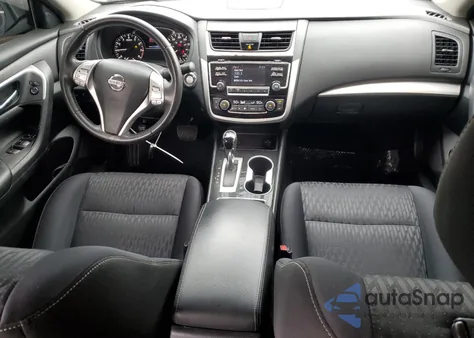 2018 Nissan Altima 2.5 z USA, uszkodzony, nr VIN 1N4AL3APXJC205615